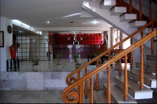 Hotel Imperial Lake View Srīnagar Exterior foto